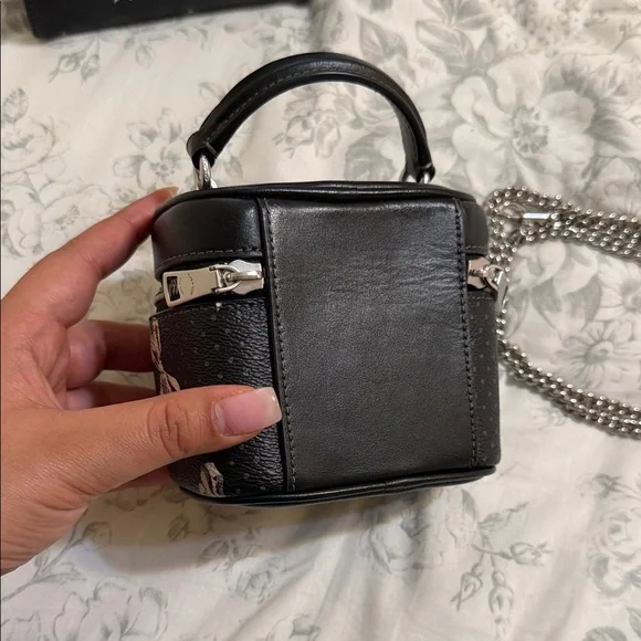 Coach Black and Cream Bow-Accent Box Bag - Picture 4 of 4